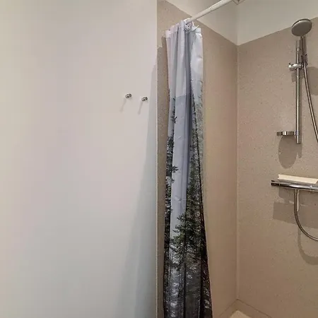 Awesome In With Indoor Swimming Pool Апартаменты *