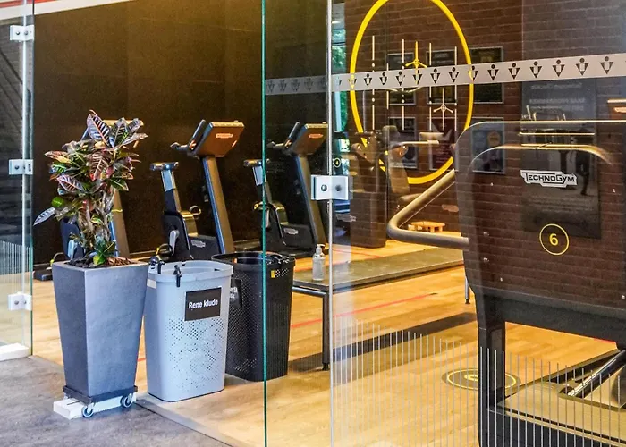 Awesome In With Indoor Swimming Pool Apartament *